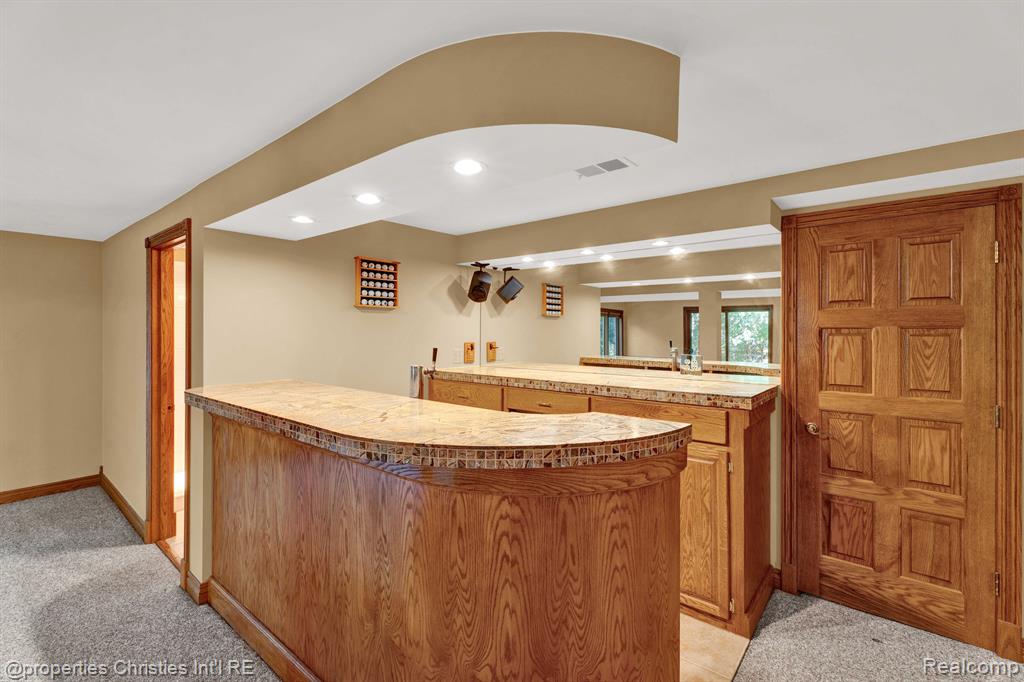 2160 Reagan Drive Rochester Hills, MI 48309 - Photo 45 of 60