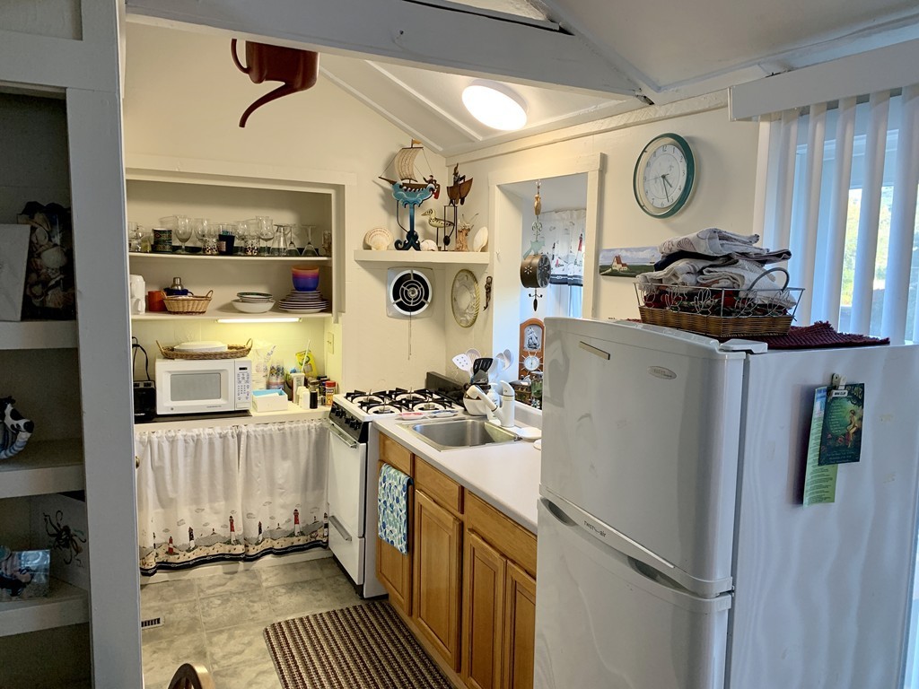 3 Maple Street, Unit 2 Wareham, MA 02532 - Photo 9 of 19 Gallery Image 9