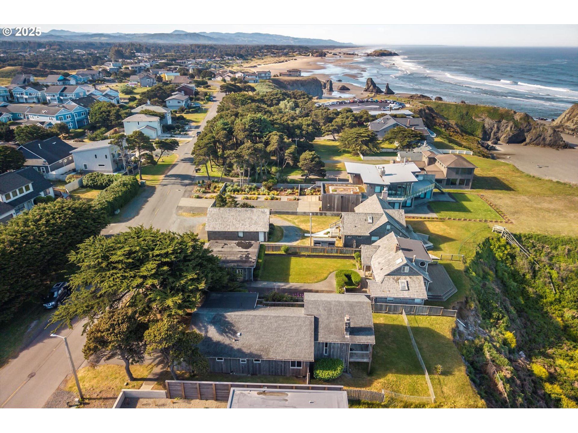 1920 Beach Loop Road Bandon, OR 97411 - Photo 28 of 34