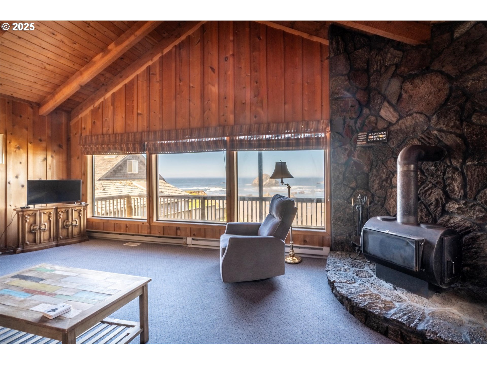 1920 Beach Loop Road Bandon, OR 97411 - Photo 3 of 34