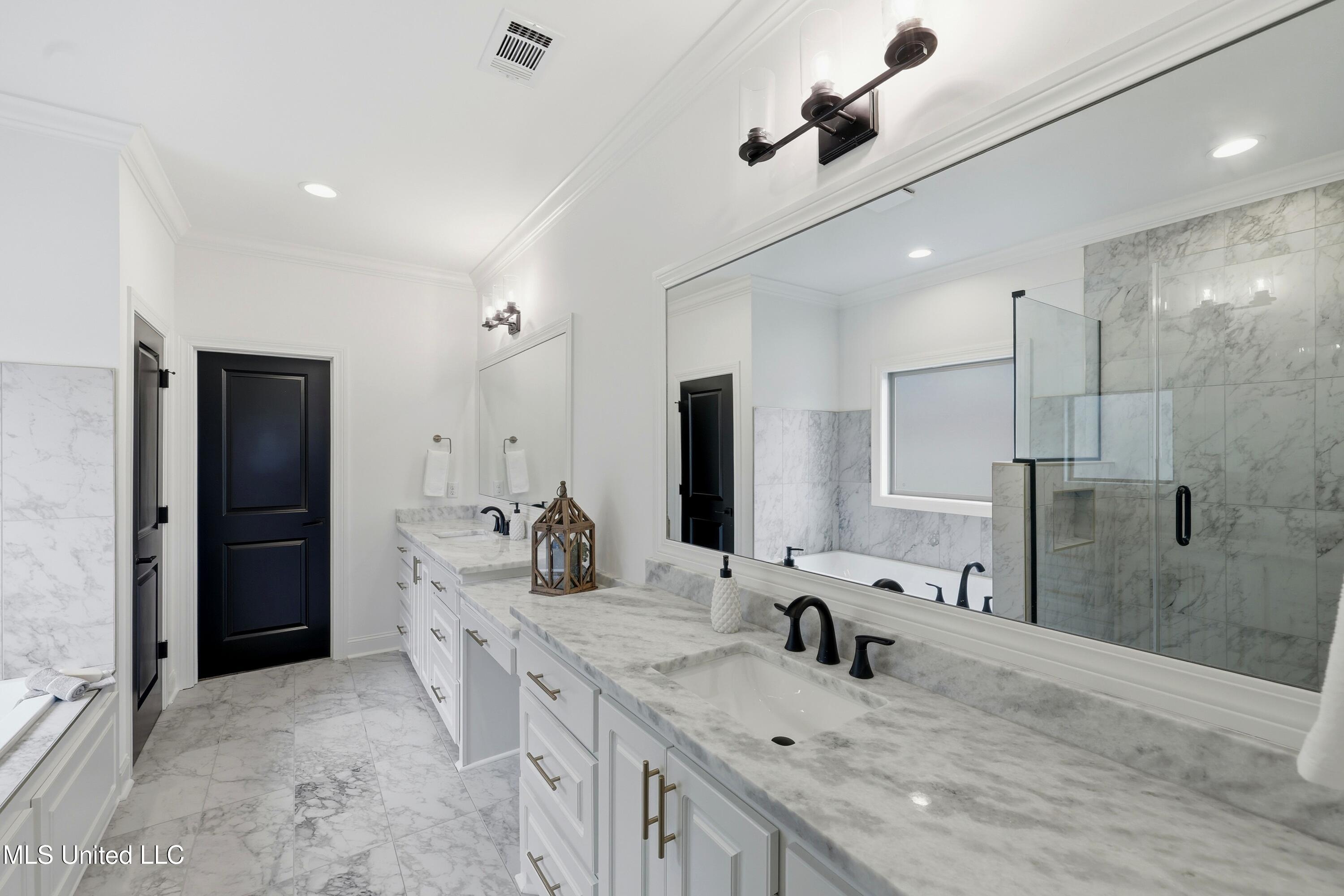 230 Bronson Bend Flowood, MS 39232 - Photo 22 of 36 230 Bronson Bend \ Home Tours MS (21)[12