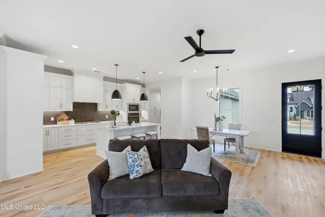 $405,000 | 230 Bronson Bend, Flowood, MS 39232