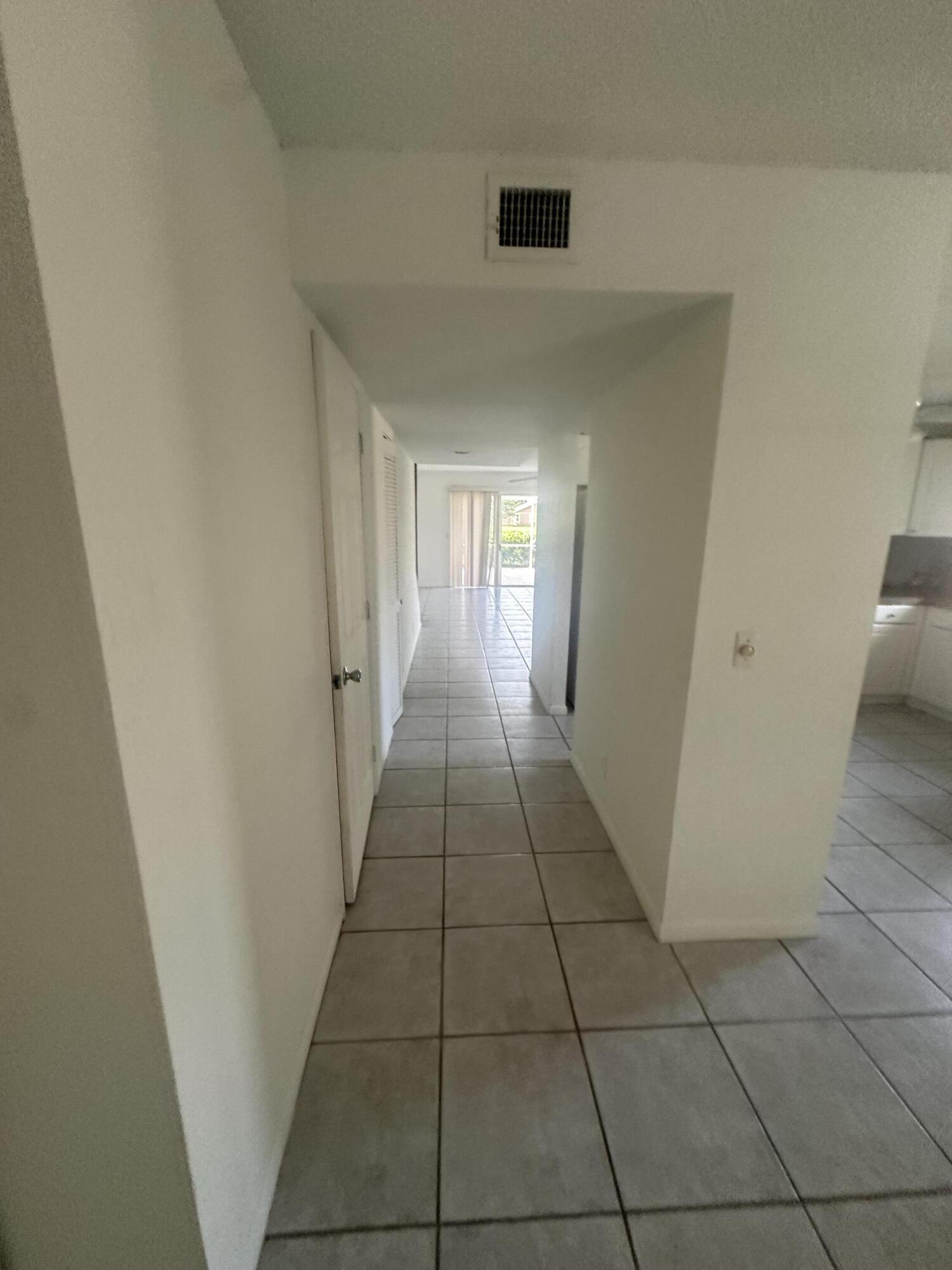 65 Maplecrest Circle Jupiter, FL 33458 - Photo 25 of 31