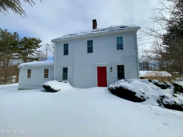 $679,000 | 139 West Center Road, West Stockbridge, MA 01266