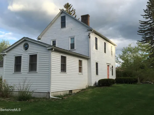 $679,000 | 139 West Center Road, West Stockbridge, MA 01266