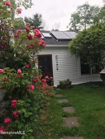 $679,000 | 139 West Center Road, West Stockbridge, MA 01266