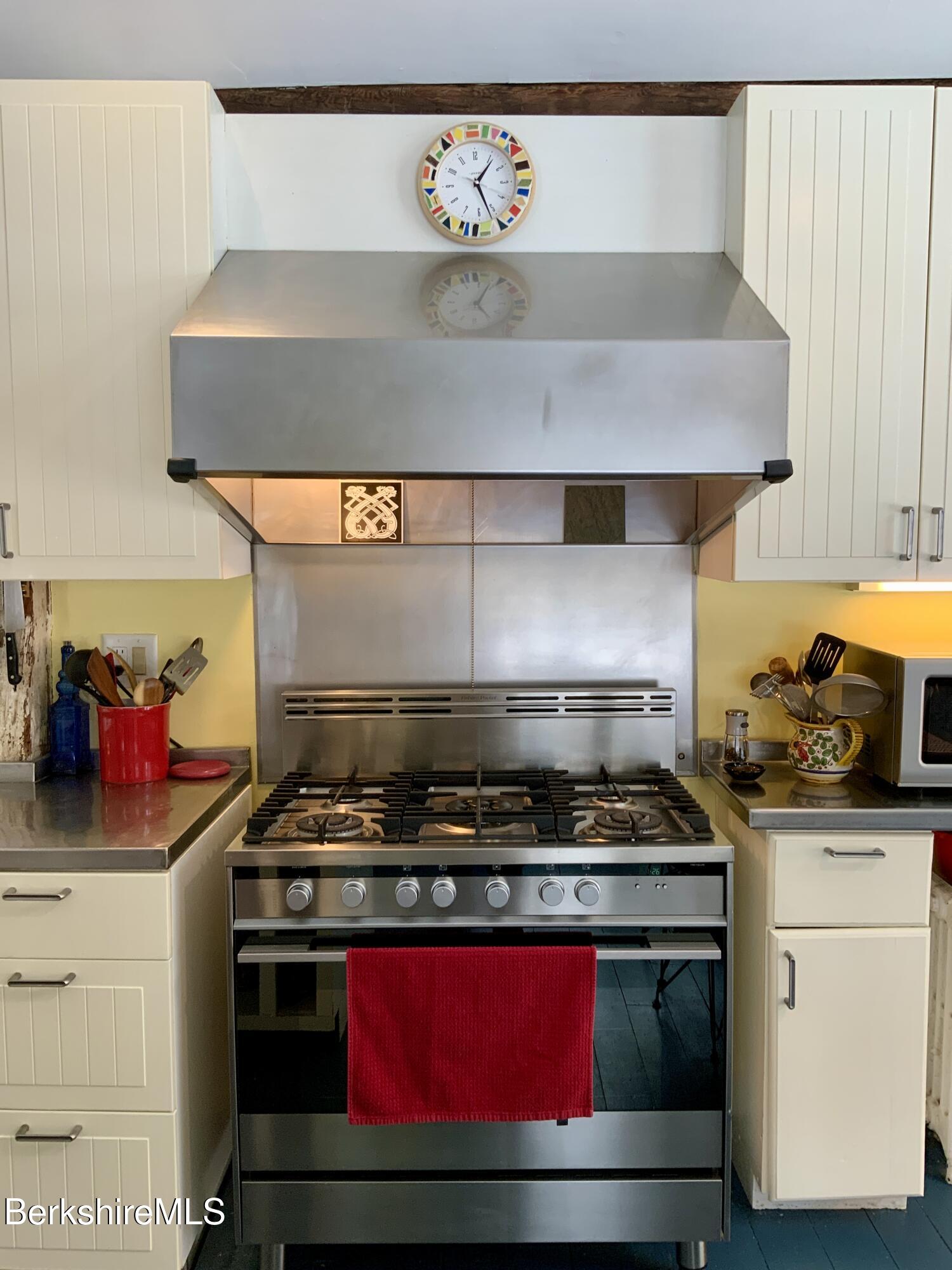 139 West Center Road West Stockbridge, MA 01266 - Photo 7 of 27 Fisher and Paykel Gas Stove