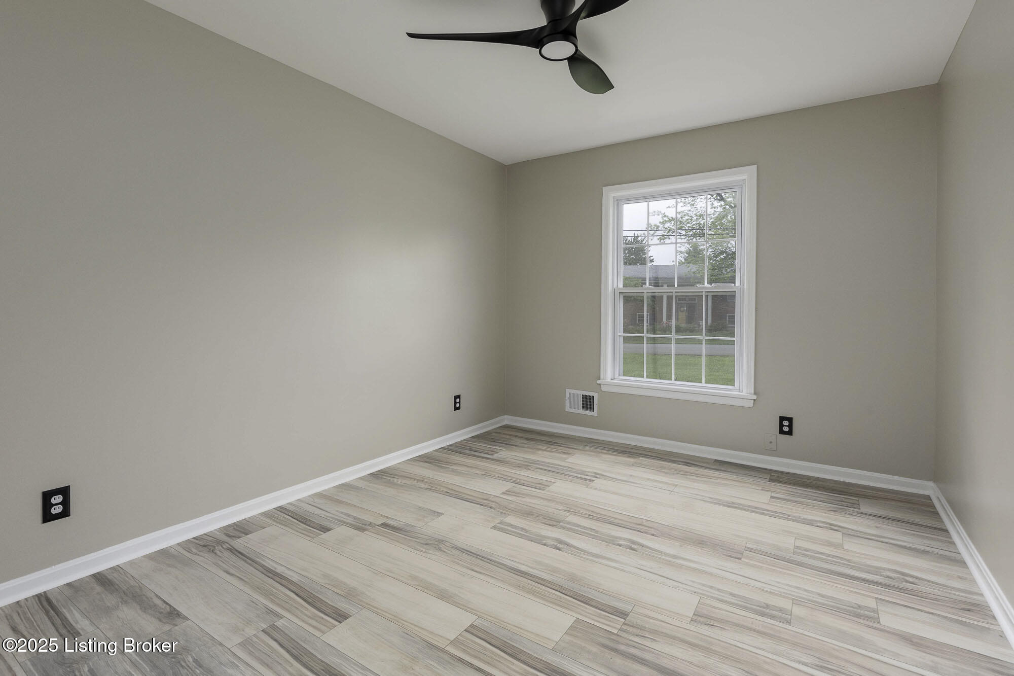6512 Ridge Cliff Road Louisville, KY 40228 - Photo 20 of 51 Ridge017