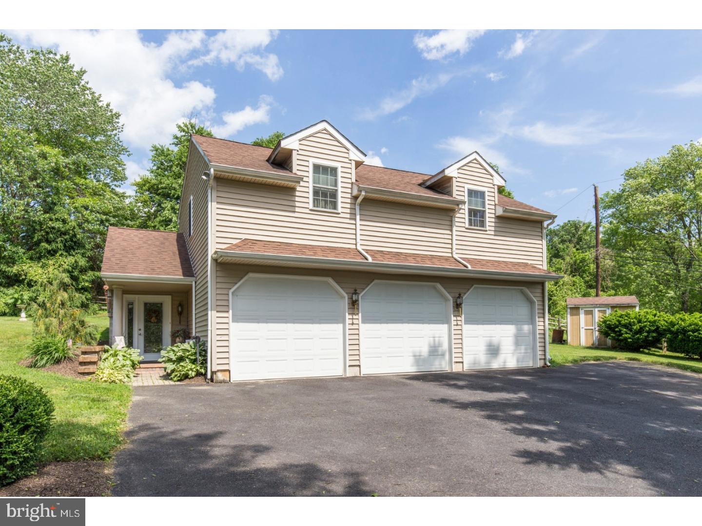 917 Laurel Road Coatesville, PA 19320 - Photo 22 of 25 Garage