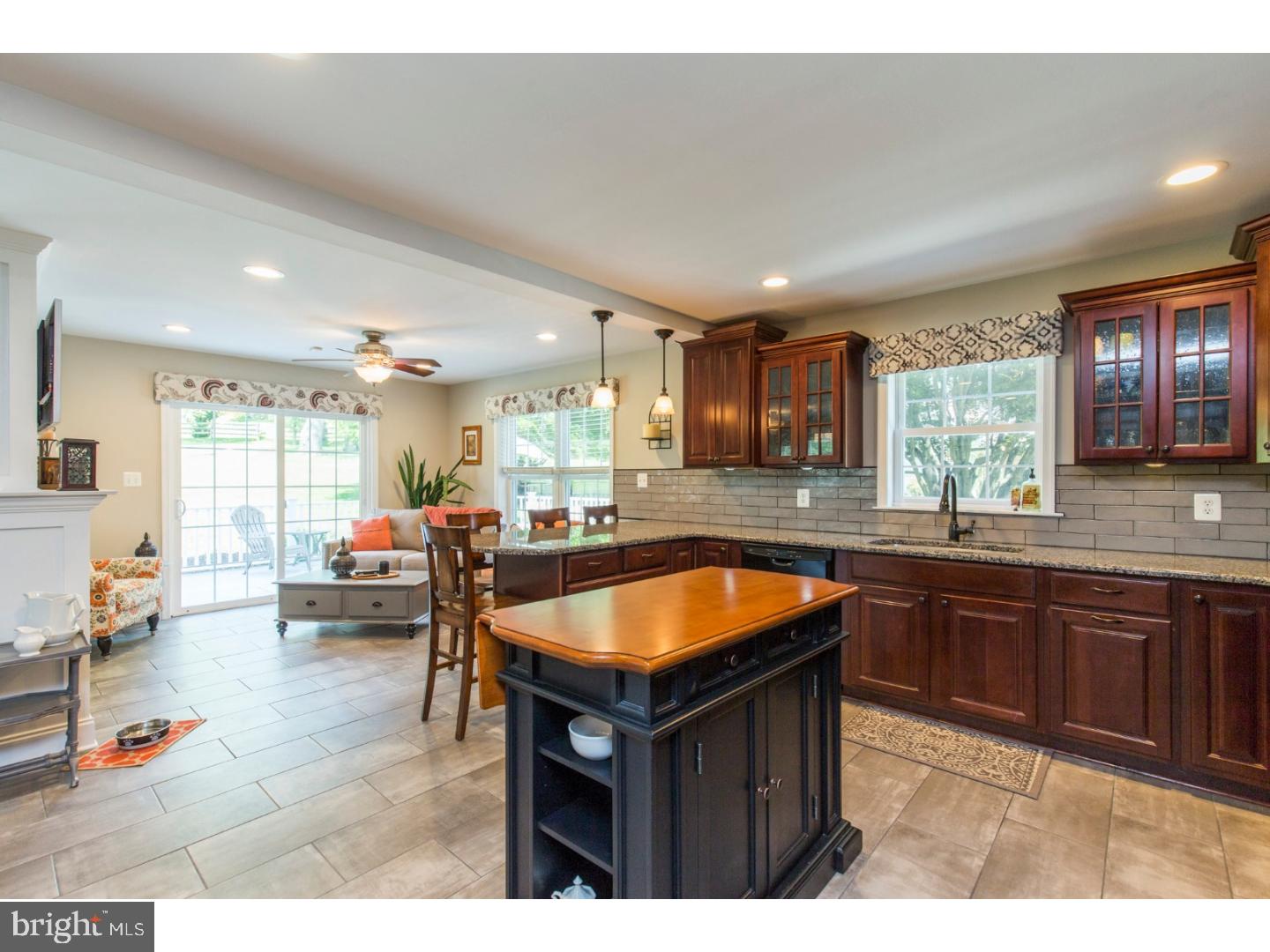 917 Laurel Road Coatesville, PA 19320 - Photo 7 of 25 Kitchen