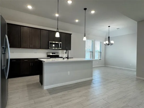 $2,995 | 115 Bowling Green Avenue, Red Oak, TX 75154