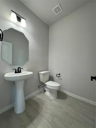 $2,995 | 115 Bowling Green Avenue, Red Oak, TX 75154