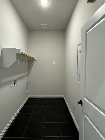 $2,995 | 115 Bowling Green Avenue, Red Oak, TX 75154