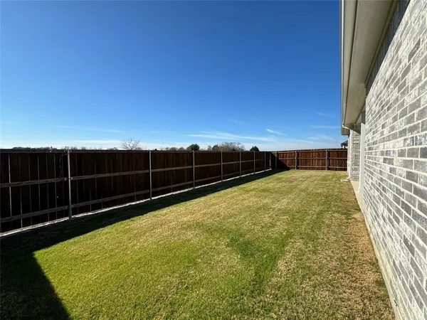 $2,995 | 115 Bowling Green Avenue, Red Oak, TX 75154