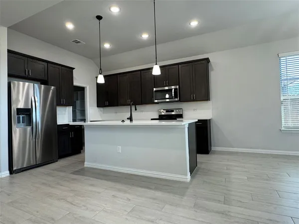 $2,995 | 115 Bowling Green Avenue, Red Oak, TX 75154