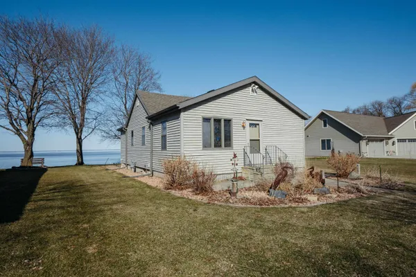 $429,000 | 937 Paramount Drive, Chilton, WI 53014