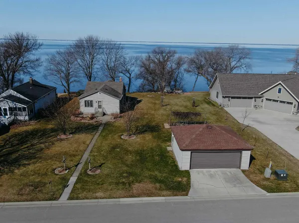$429,000 | 937 Paramount Drive, Chilton, WI 53014