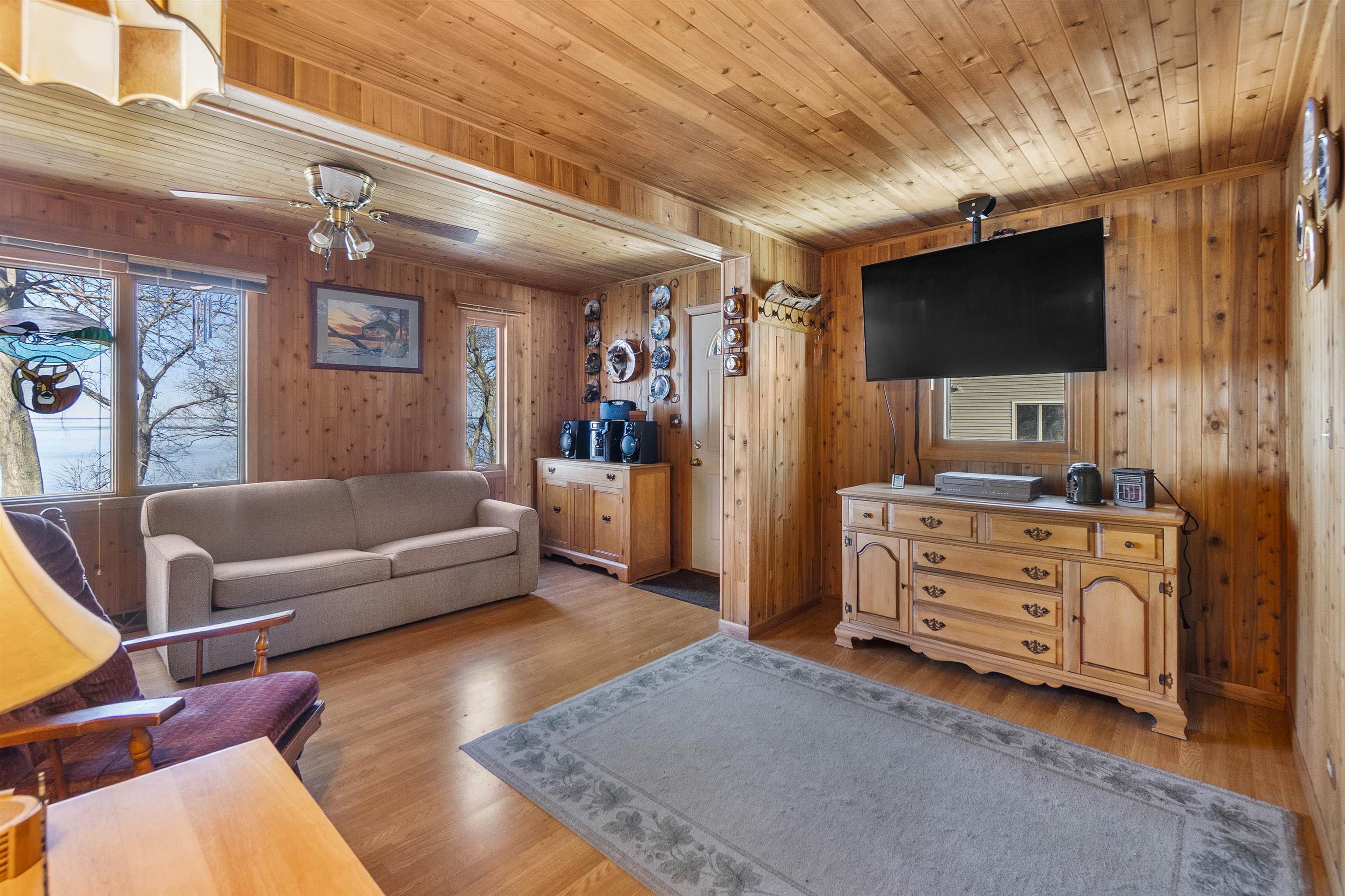 937 Paramount Drive Chilton, WI 53014 - Photo 5 of 32