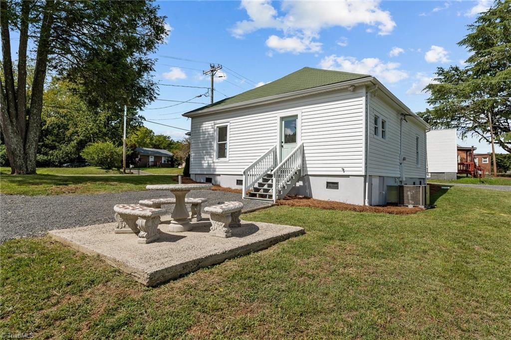 736 Morgan Road Eden, NC 27288 - Photo 7 of 35 Gallery Image 7
