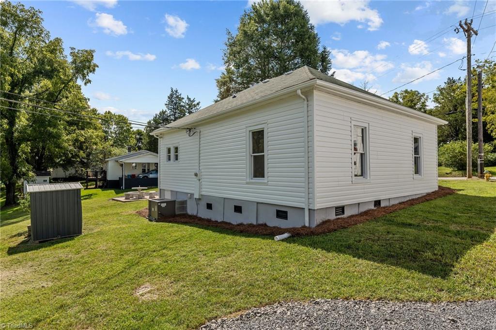 736 Morgan Road Eden, NC 27288 - Photo 8 of 35 Gallery Image 8