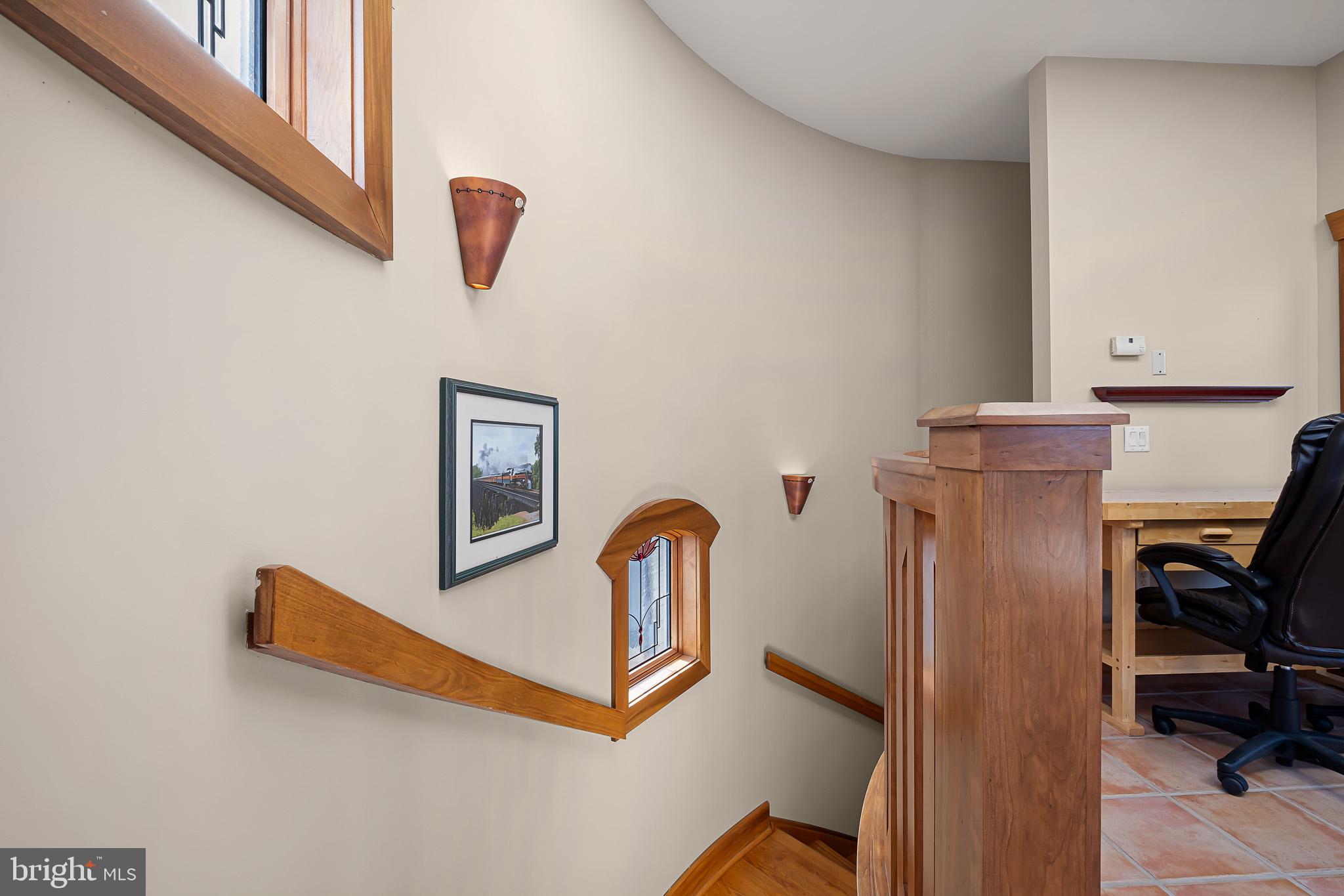 73 Scott Road Warwick, MD 21912 - Photo 49 of 86 Stairway to 3rd Floor Overlook