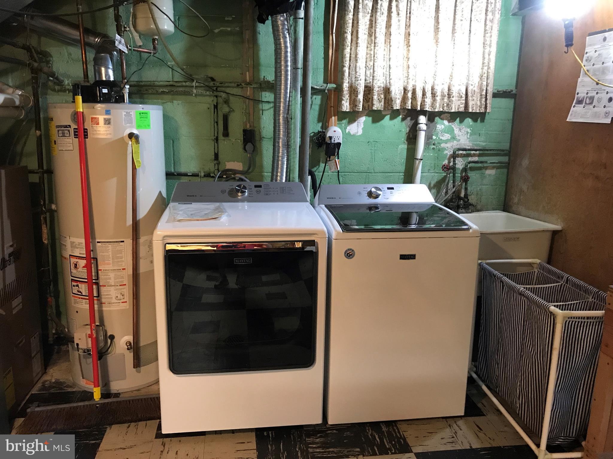 928 Ray Road Hyattsville, MD 20783 - Photo 24 of 27 Laundry Room)