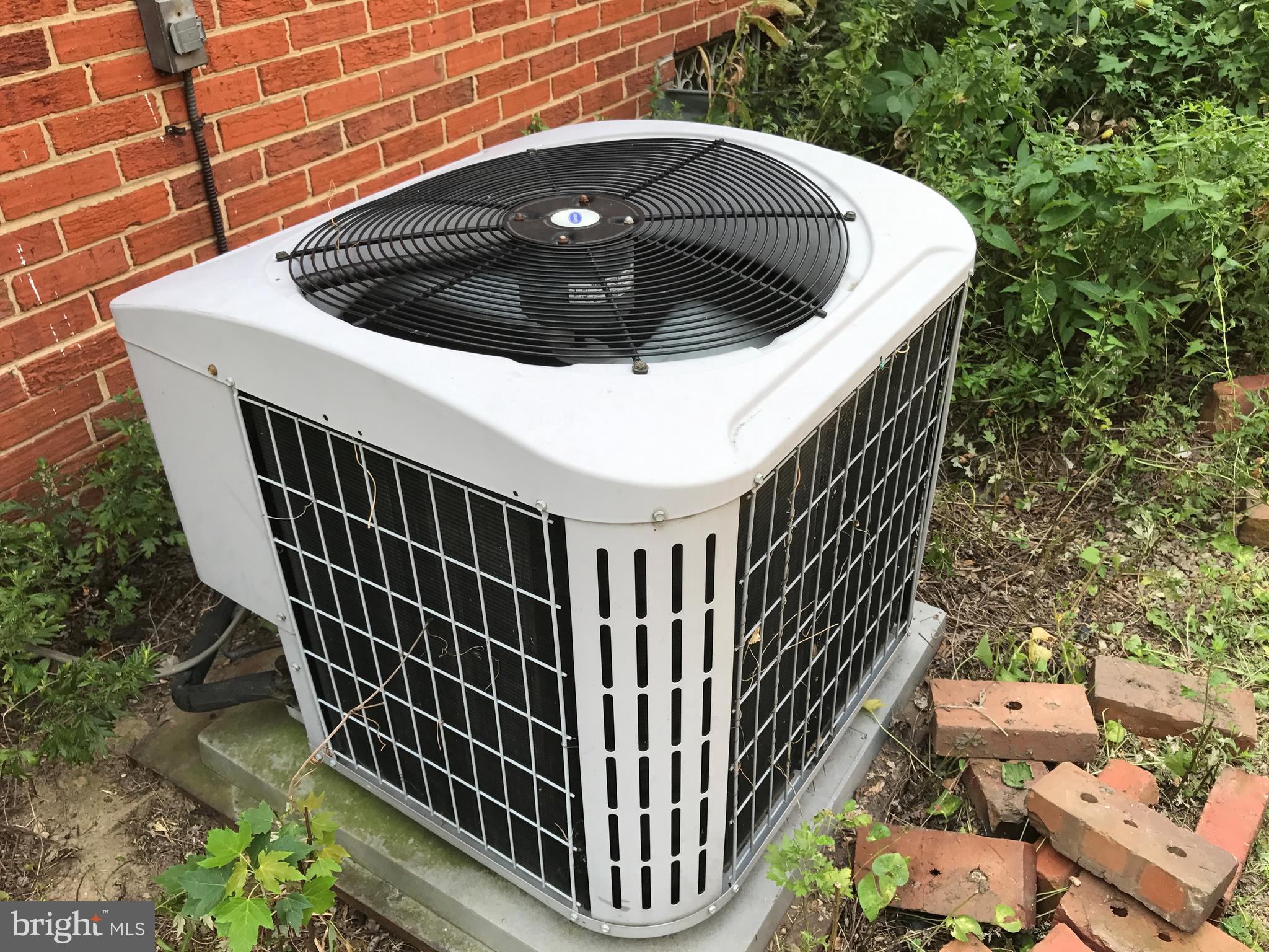 928 Ray Road Hyattsville, MD 20783 - Photo 26 of 27 Compressor