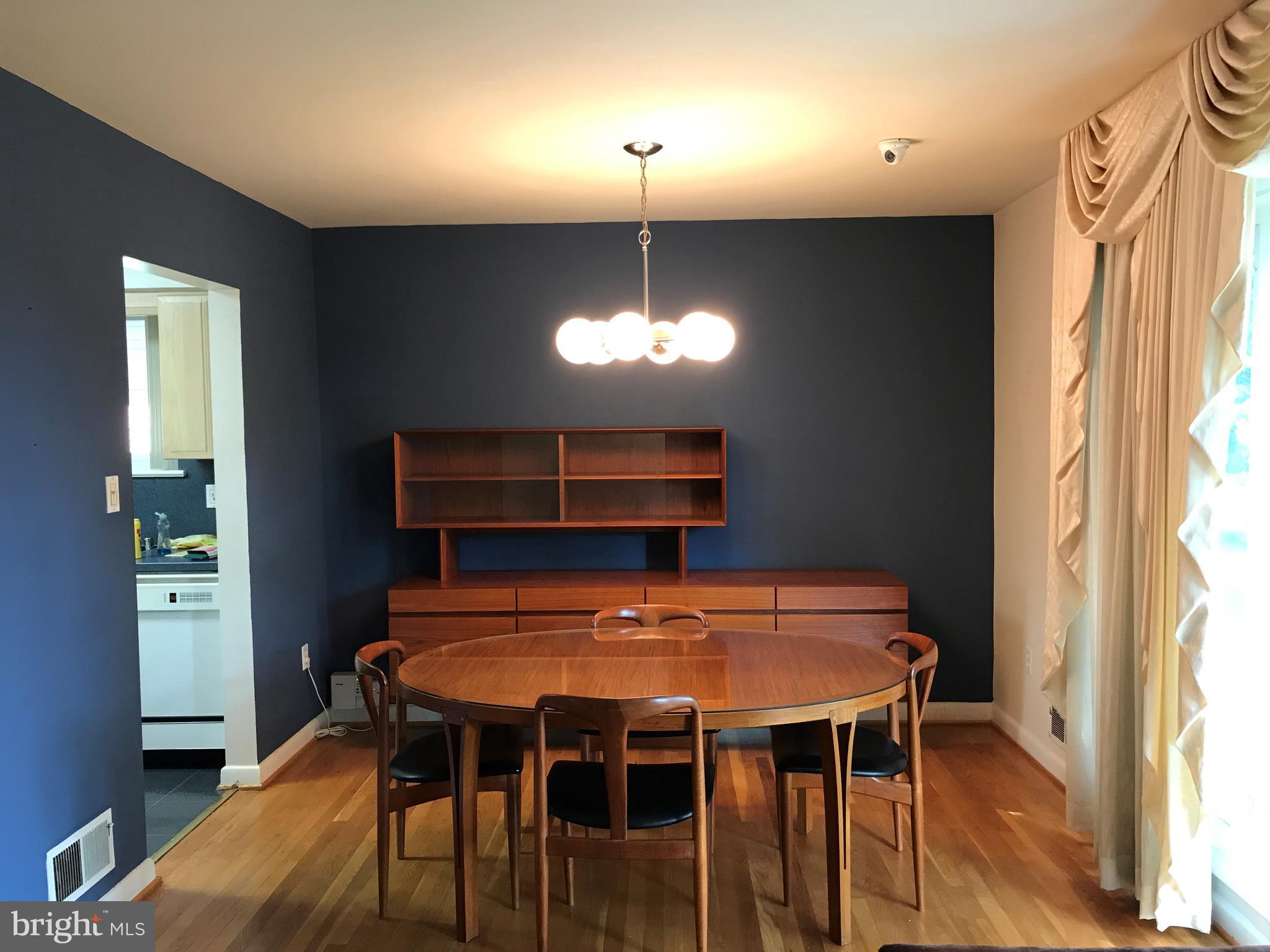 928 Ray Road Hyattsville, MD 20783 - Photo 5 of 27 Dining Room