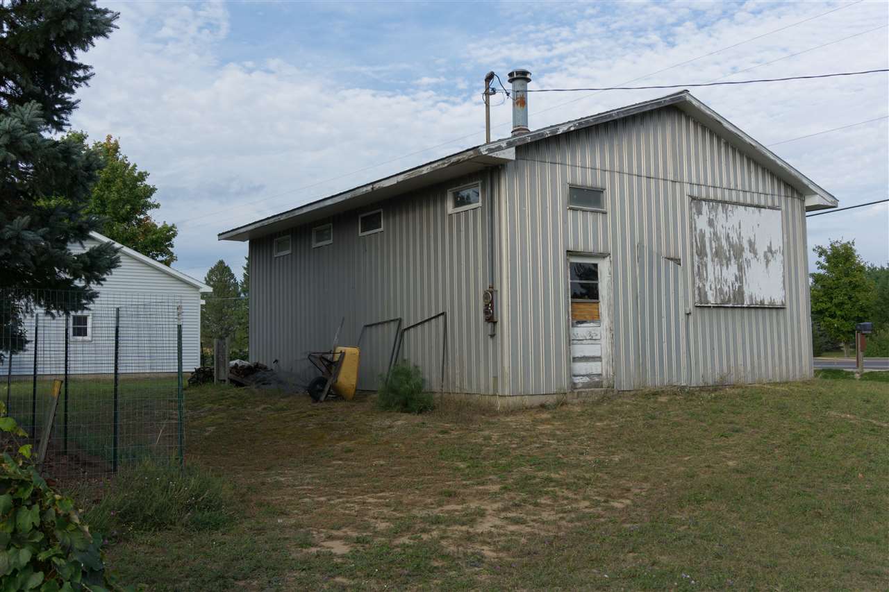 3553 East Long Lake Road Traverse City, MI 49685 - Photo 20 of 32 1834435-35.JPG