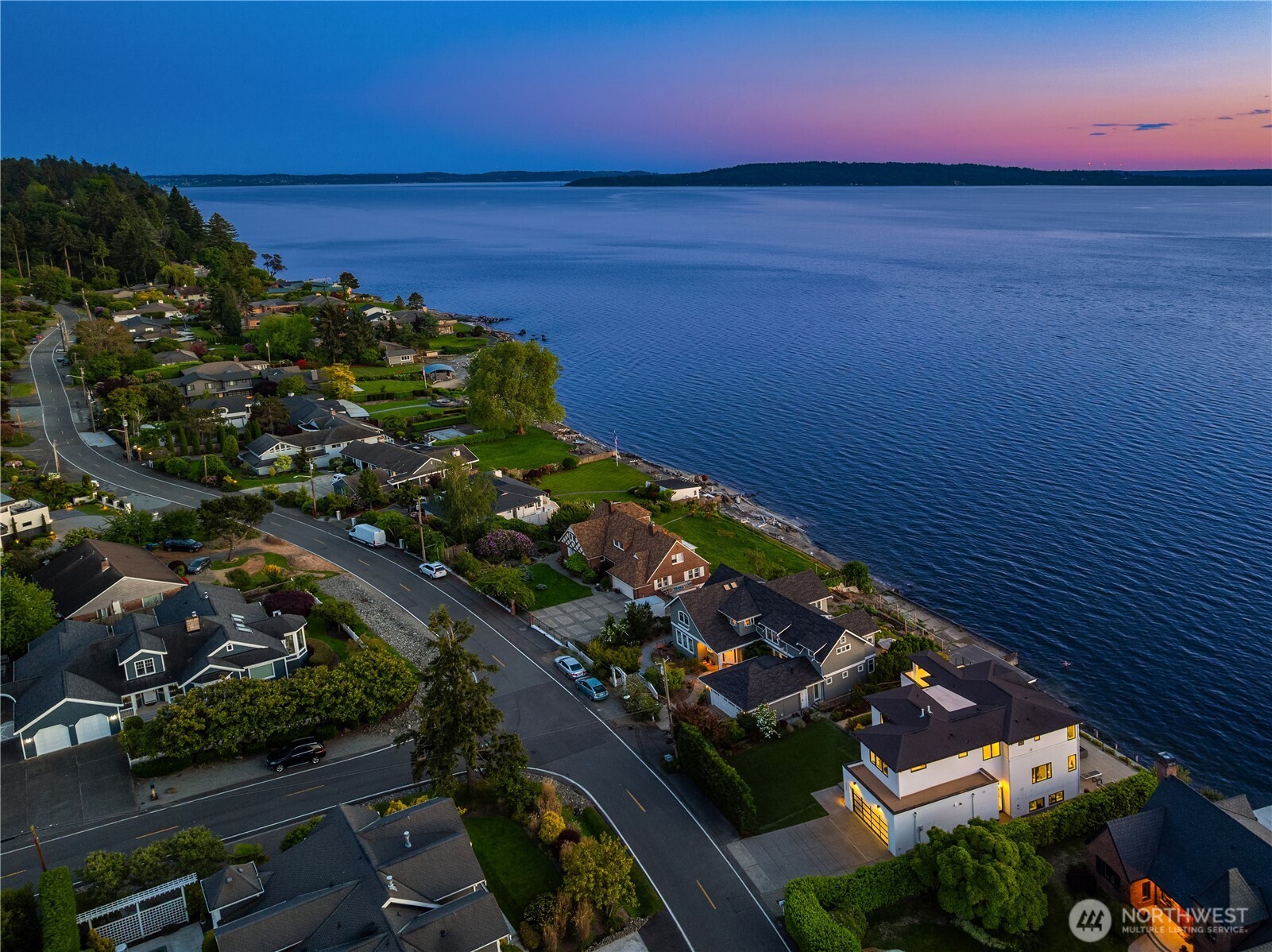 18051 Normandy Terrace Southwest Normandy Park, WA 98166 - Photo 34 of 35