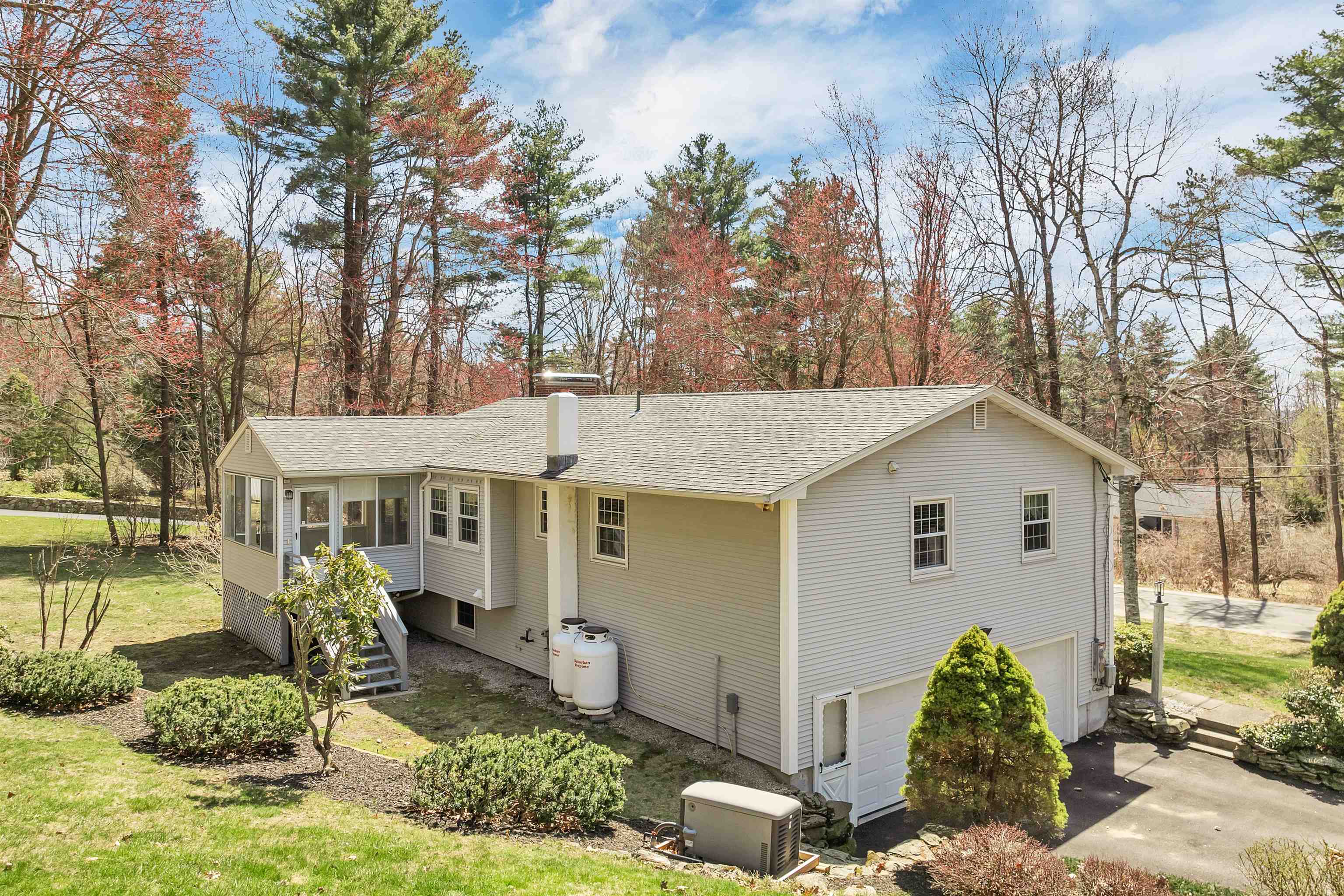 10 Mockingbird Hill Road Windham, NH 03087 - Photo 4 of 50