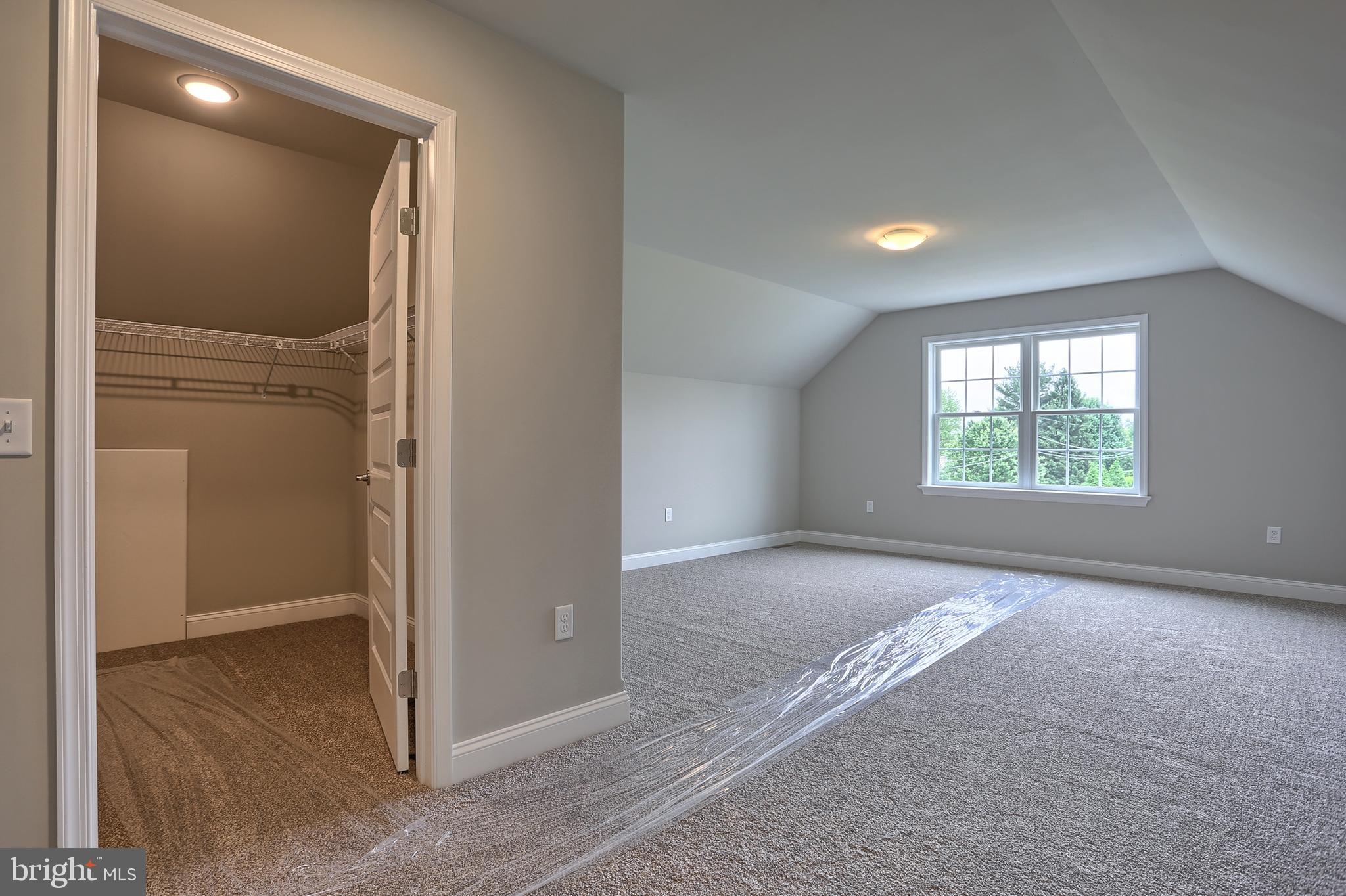 3 Rolling Meadow Road Lebanon, PA 17046 - Photo 23 of 34 an empty room with windows and closet
