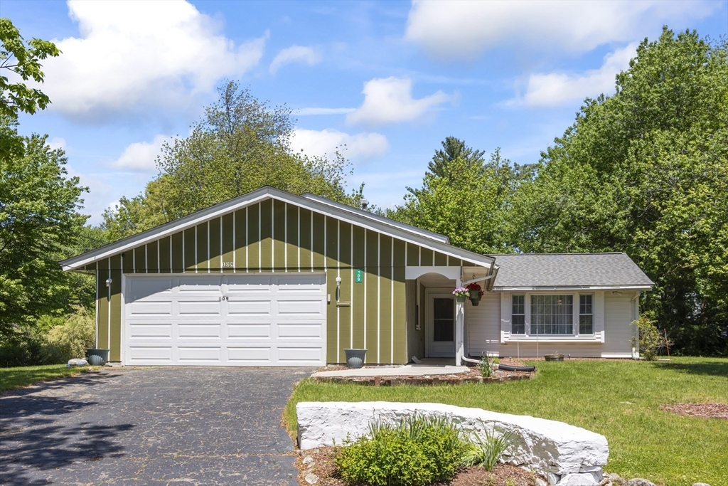 109 Darby Road Brockton, MA 02302 - Photo 2 of 21