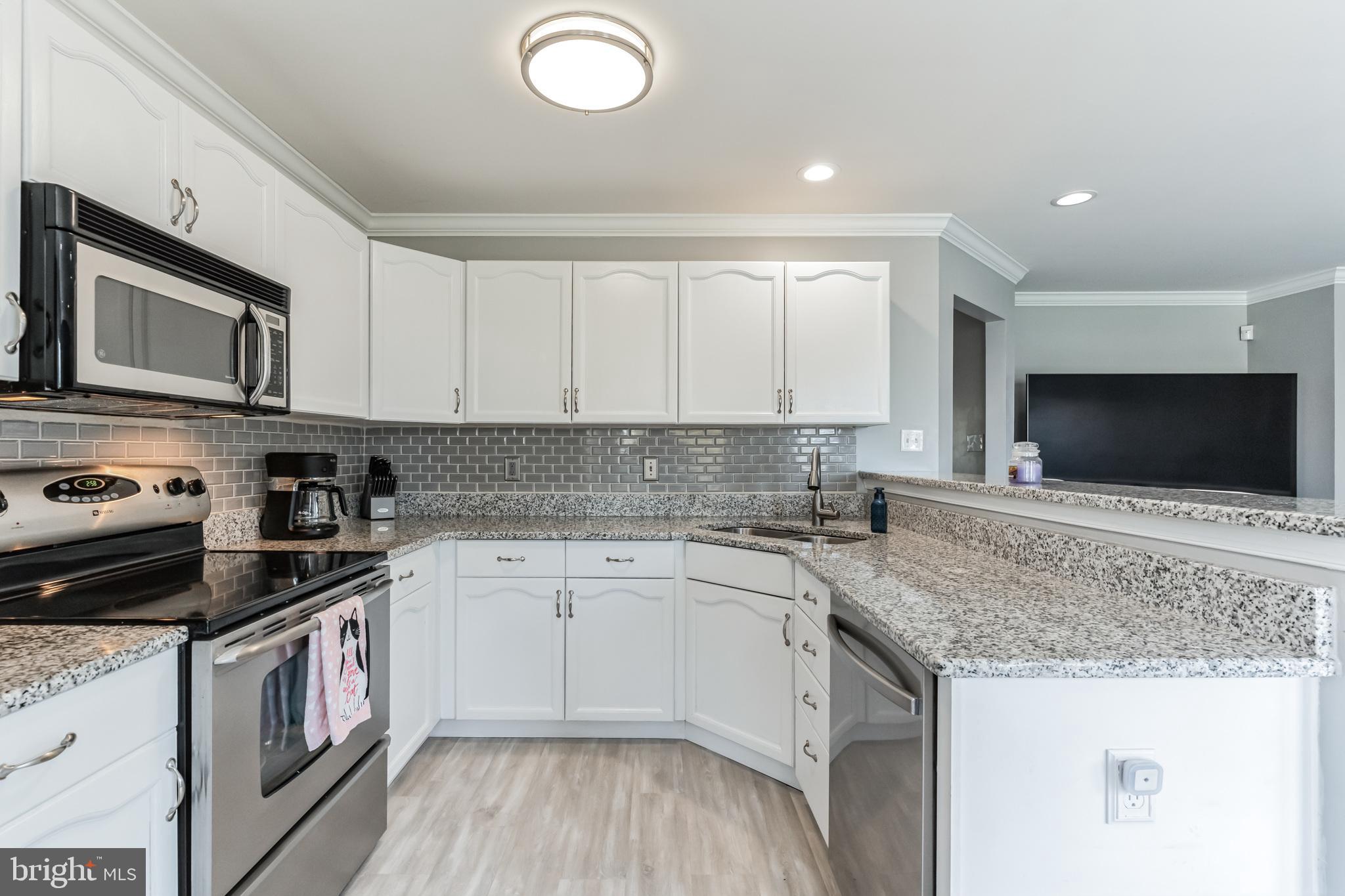 100 Walker Road Royersford, PA 19468 - Photo 8 of 32 Kitchen