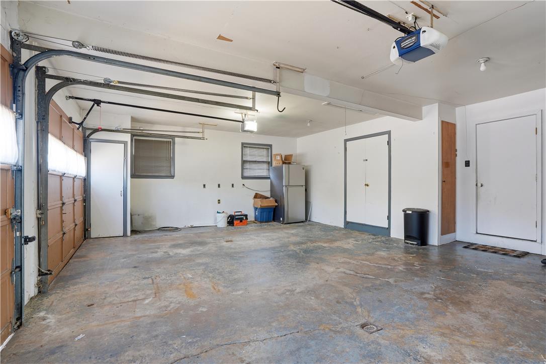 2918 Keystone Street Bethlehem, PA 18020 - Photo 29 of 54 Ample space for vehicles and storage with direct access to the home.