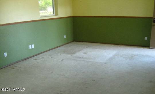 2885 East Campbell Road Gilbert, AZ 85234 - Photo 4 of 4 Den
