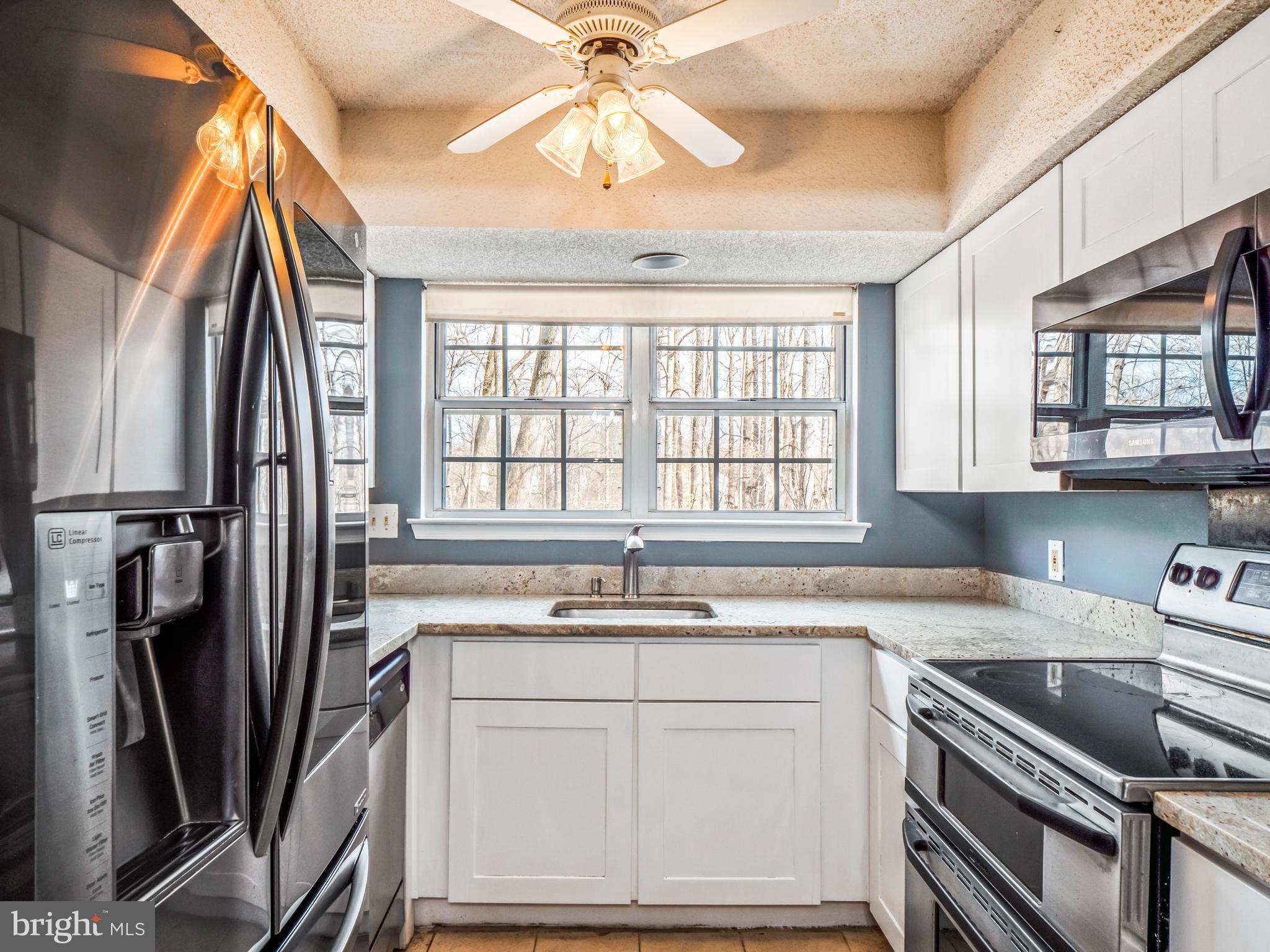3802 Green Ridge Court, Unit 101 Fairfax, VA 22033 - Photo 8 of 21
