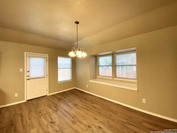 $1,950 | 12647 Point Summit, San Antonio, TX 78253
