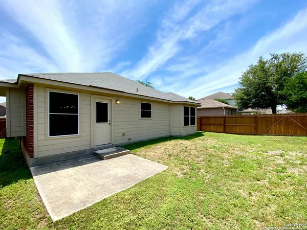 $1,950 | 12647 Point Summit, San Antonio, TX 78253