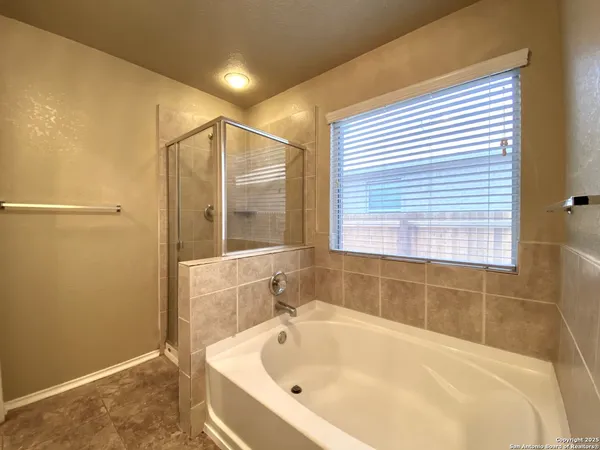 $1,950 | 12647 Point Summit, San Antonio, TX 78253