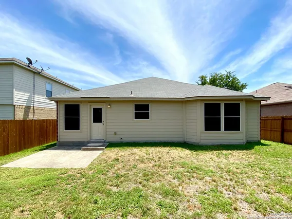 $1,950 | 12647 Point Summit, San Antonio, TX 78253