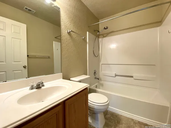 $1,950 | 12647 Point Summit, San Antonio, TX 78253