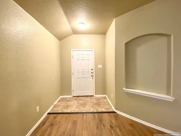 $1,950 | 12647 Point Summit, San Antonio, TX 78253