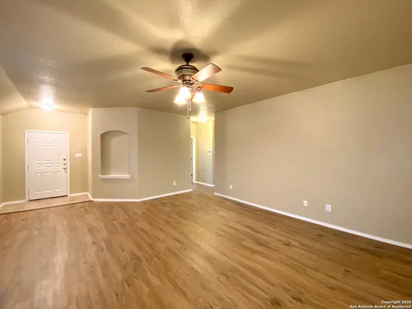 $1,950 | 12647 Point Summit, San Antonio, TX 78253