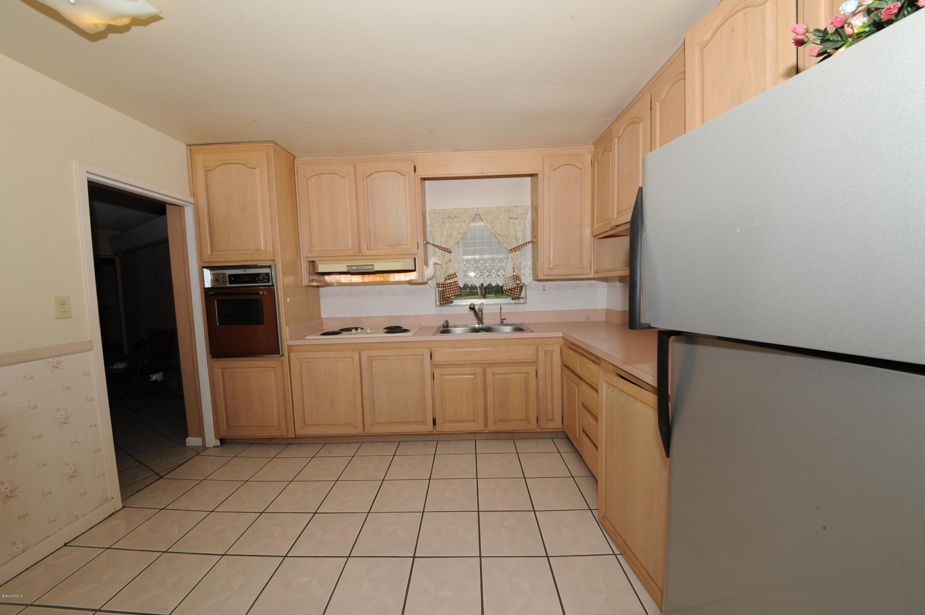 1014 Woodlawn Road Rockledge, FL 32955 - Photo 13 of 42 Kitchen - View 2