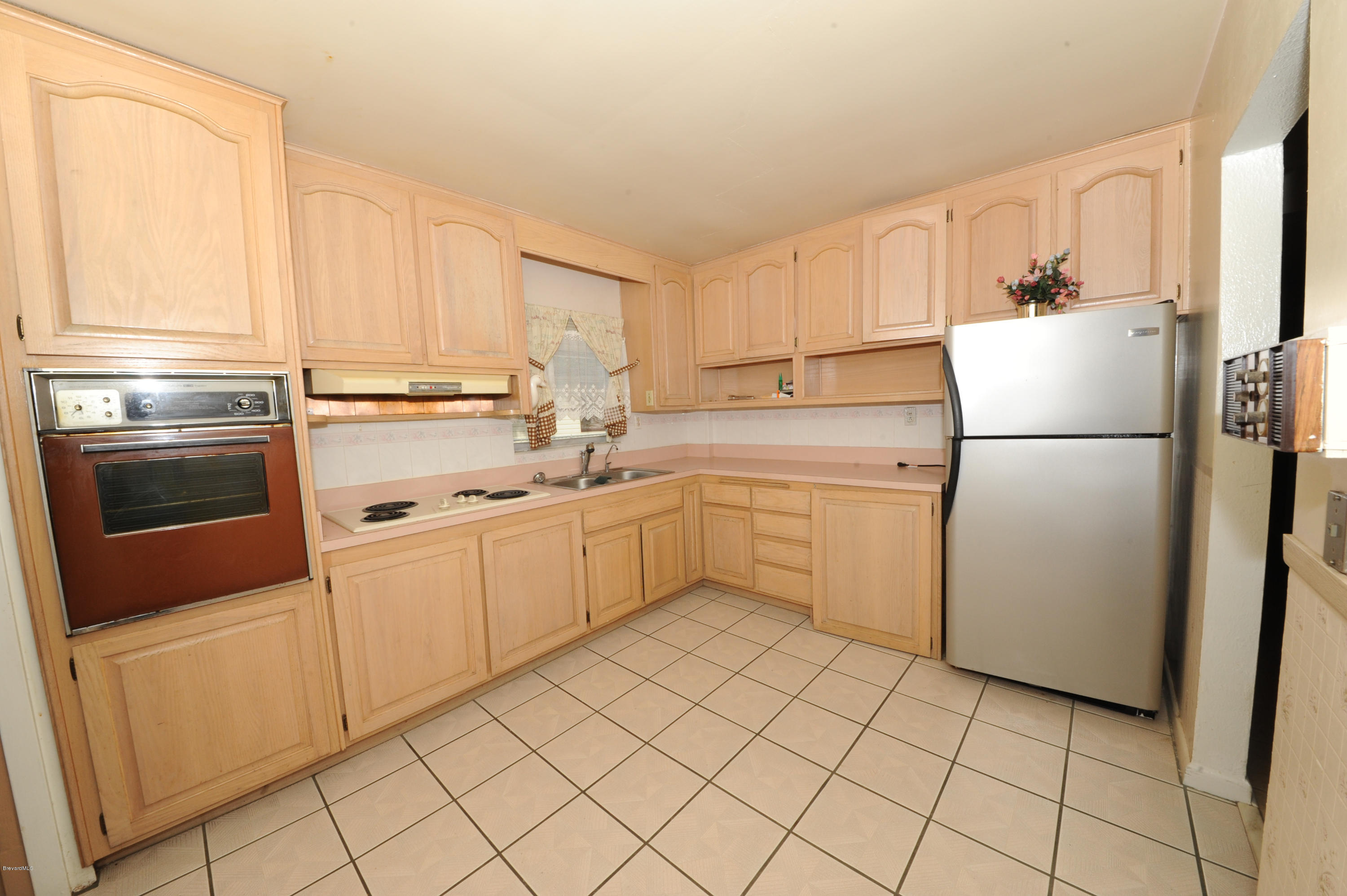 1014 Woodlawn Road Rockledge, FL 32955 - Photo 14 of 42 Kitchen - View 3