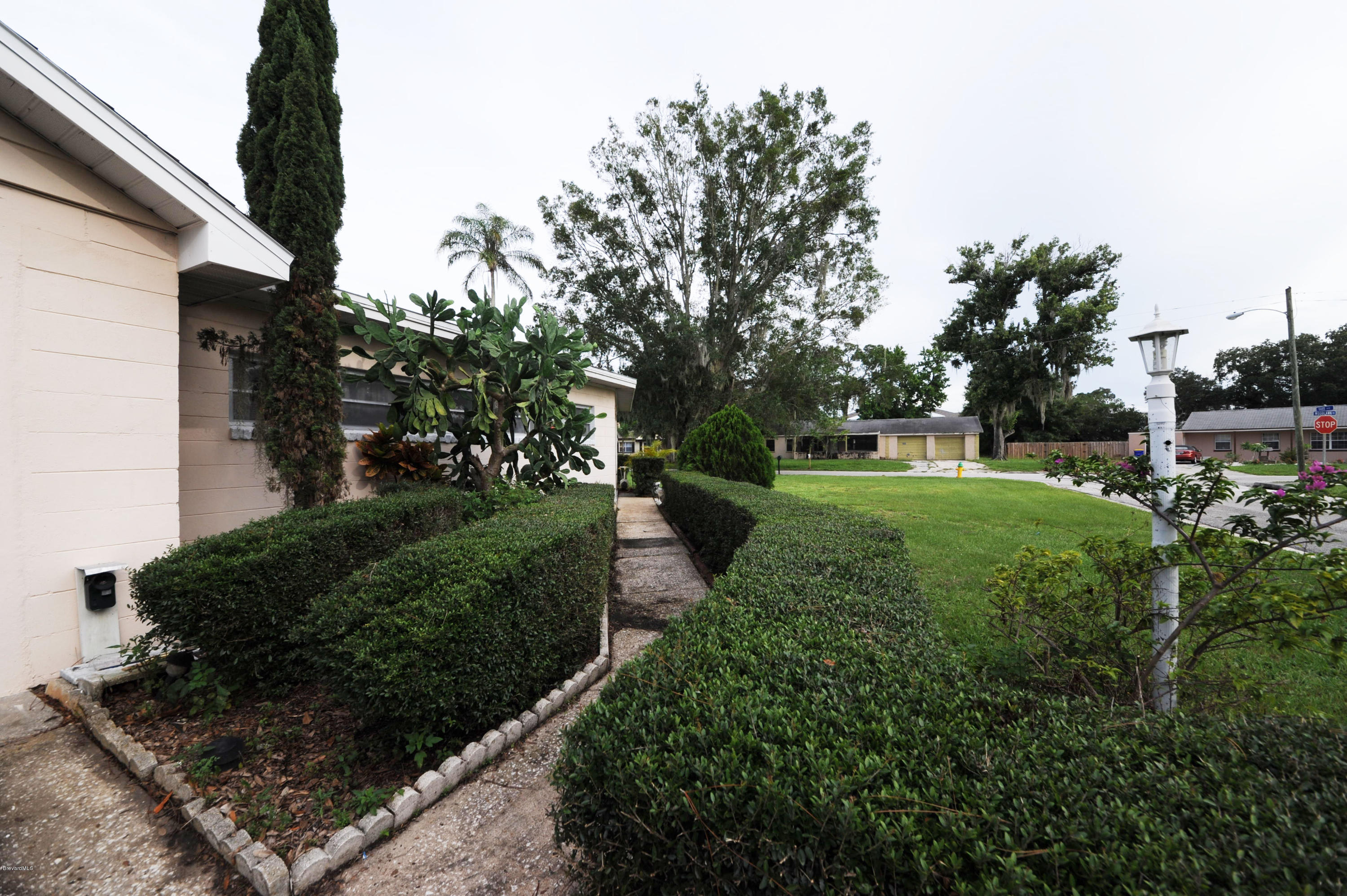 1014 Woodlawn Road Rockledge, FL 32955 - Photo 35 of 42 Walkway