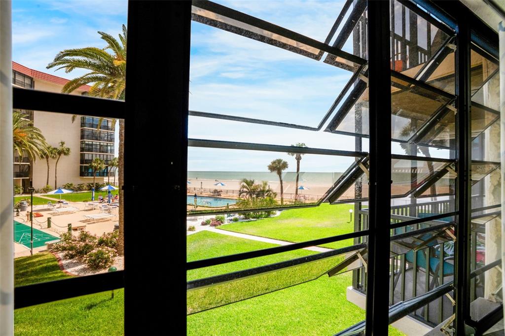18304 Gulf Boulevard, Unit 105 Redington Shores, FL 33708 - Photo 19 of 33