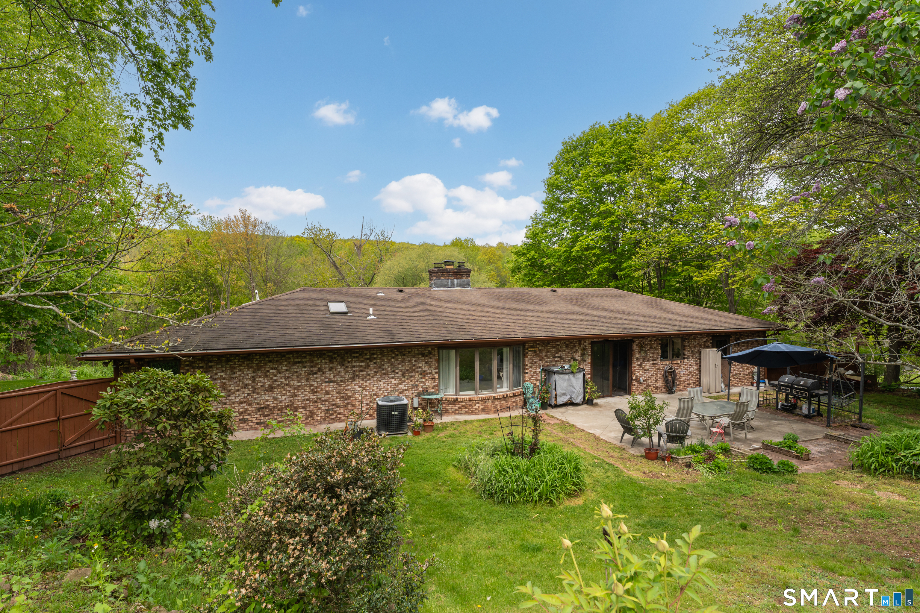 975 Main Street Hamden, CT 06514 - Photo 37 of 40