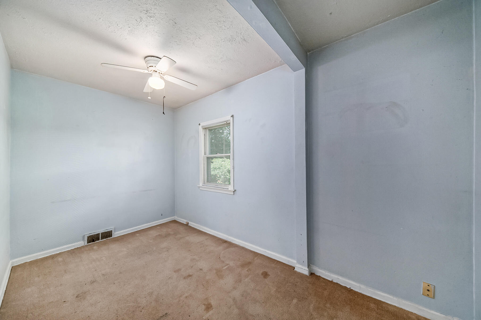 911 Reed Avenue Kalamazoo, MI 49001 - Photo 5 of 16 Converted_12